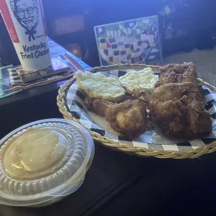 This is the 3 pc. Chicken Box.   Looks yummy,
