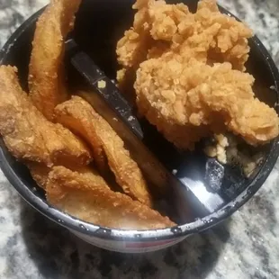 Two undersized strips, seven medium sized wedges for over three bucks? Never again.