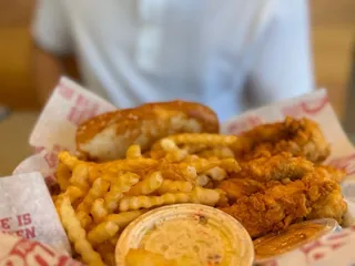 Raising Cane's Chicken Fingers