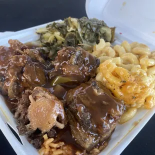 Oxtail Dinner, delicious and melt in your mouth *pause