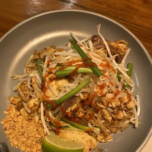 Chicken pad thai