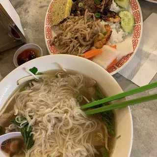 Pho Tai