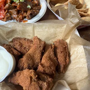 chicken wings, bbq wings, fried chicken, bbq chicken, poultry, chicken wings and fried chicken, fried chicken wings, chicken, food