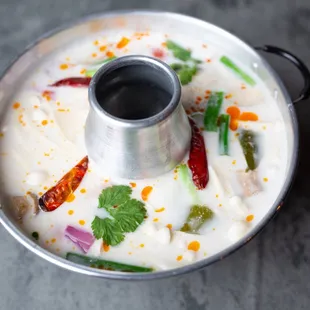 Tom Kha Soup(comes in Hotpot)
Choice of meats: Pork, Chicken, Tofu, Veggies,