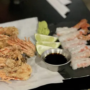 a plate of shrimp and praw