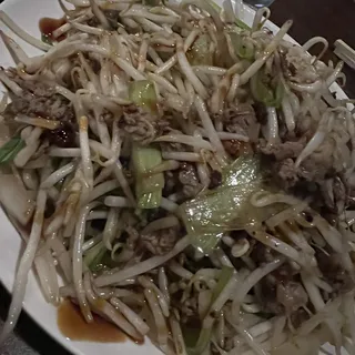 Stir-Fried Bean Sprouts & Brisket