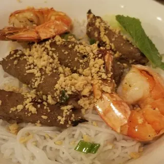 Grilled Shrimp & BBQ Beef Noodles
