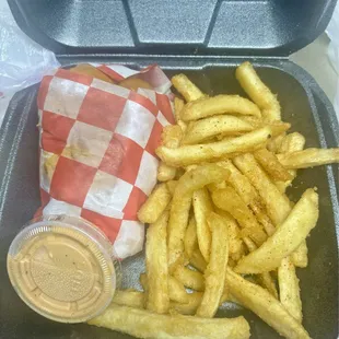 Khan's 1. One Slider with Fries