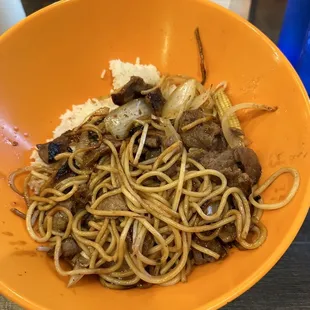 food, ramen and noodles