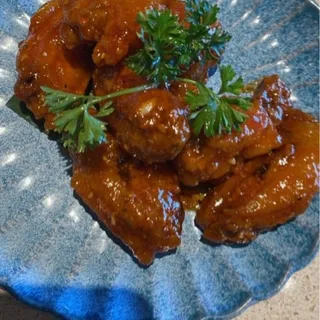 Garlic Sriracha Wing