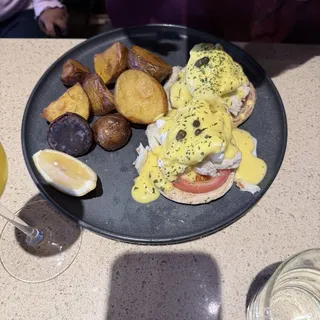 Crab Benedict