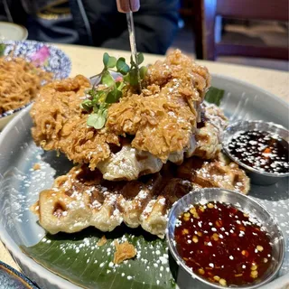 Chicken & Waffle