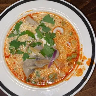 Tom Kha