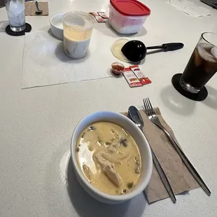 Coconut Tom Kha Soup Chicken (Large)