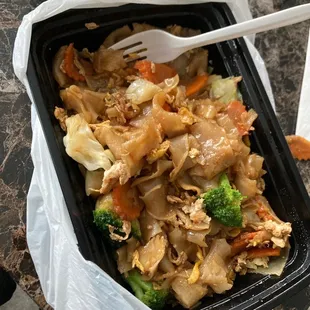 Pad See Ew  ordered it with only veggie. It had lots of shredded chicken sadly