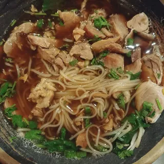 Pork leg shank Noodle soup