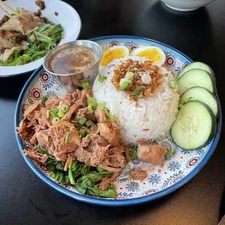 4. Khao Moo-Ob (GF)