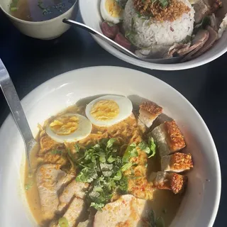 10. Ba-Mhee Moo-Tun