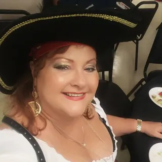 Linda R.