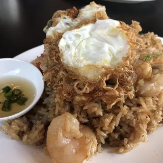 5. Holy Basil Fried Rice with Beef