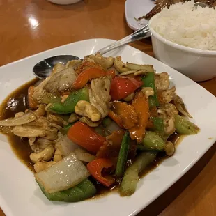 Cashew Chicken