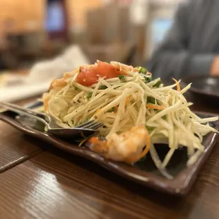 Green Papaya Salad with Grilled Shrimp