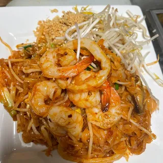 N1. Pad Thai Noodles