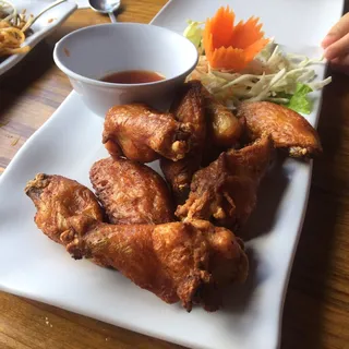 G5. Thai Fried Chicken Wings Special