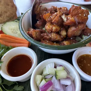 Khao Neow Moo Tod