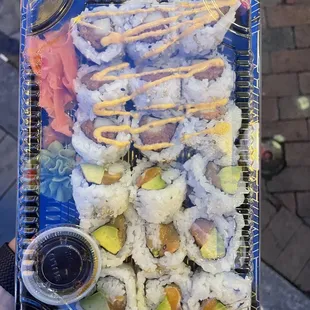 Salmon &amp; Avocado Roll and Spicy Roll Tuna. No flavor in either of them and the fish was not fresh.