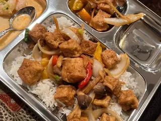 Aroi Fine Thai & Japanese Cuisine