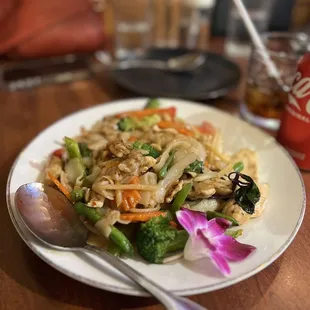 Chicken Pad Kee Mao