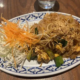 Chicken pad thai