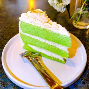 D4 Coconut Cake
