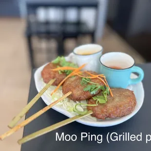 Khop Jai Der Lao & Vietnam