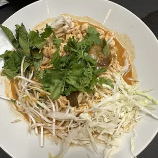 S11. Kao poun ka tii ( Authentic Vietnamese food )