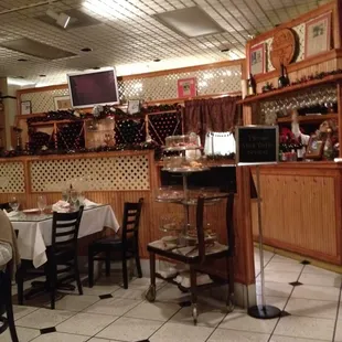 Wine &amp; bar area