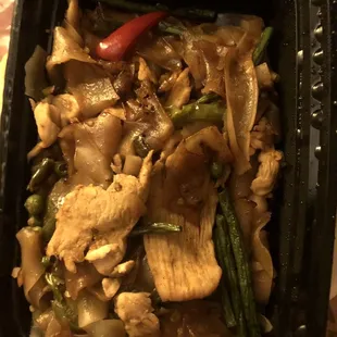 pad kee mao with chicken (delicious)
