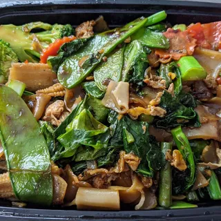 503. Pad See-Ew / Stir-Fried Flat Noodles