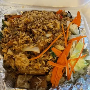 Spicy basil fried rice with Tofu