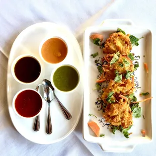 Onion Bhajia( Crisp Fried Onion Fritters)