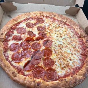 Large 1/2 Cheese, 1/2 Pepperoni