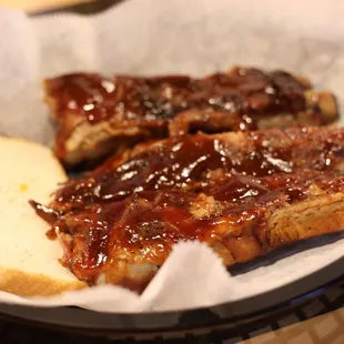 CLEAN, SAFE VENUE WITH GREAT FOOD, DRINKS, MUSIC AND POOL.