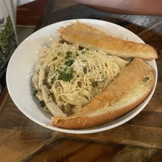 Chicken Fettuccine Alfredo