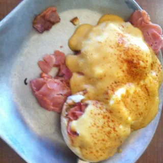 Eggs Benedict