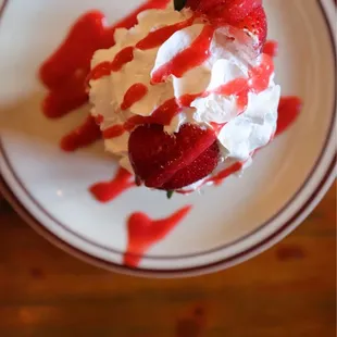 Strawberry Cake