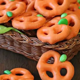 In this #KAPPBirthdayTips we give you some ideas to decorate your Halloween Party with spooky food !