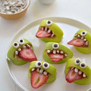 In this #KAPPBirthdayTips we give you some ideas to decorate your Halloween Party with spooky food !