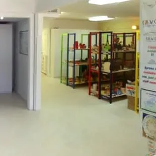 The front reception has a large area for parents to "hang out" as well as a well organized  area for "go home" work.