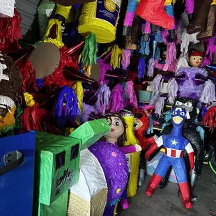 More piñatas